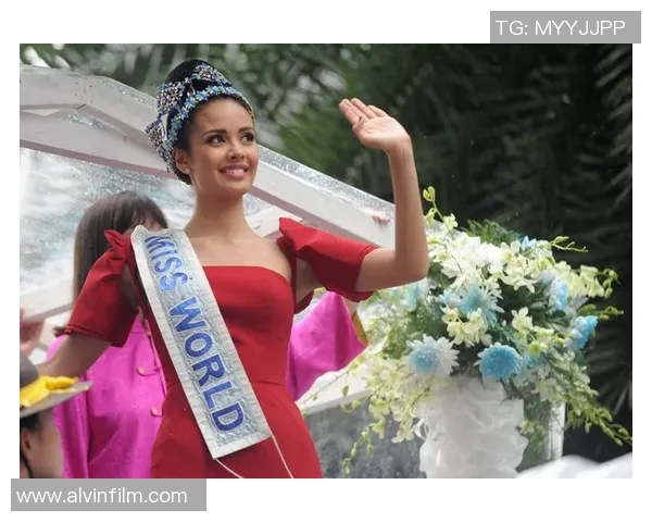 足球明星齐聚北海激情踢球展现风采引发球迷热烈追捧